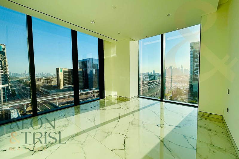 Ultra Luxury 4BR | Panoramic Skyline and SZR Views Ultra Luxury 4BR | Panoramic Skyline and SZR Views