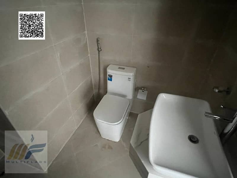 14 d69a3d9b-04fa-4a90-8259-ce069c7194d4. jpg
