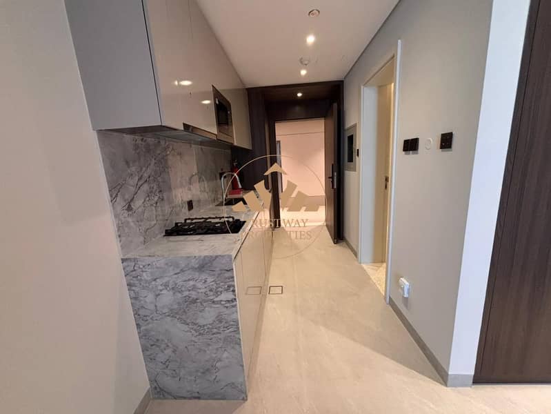3 apt_kitchen (2). jpg
