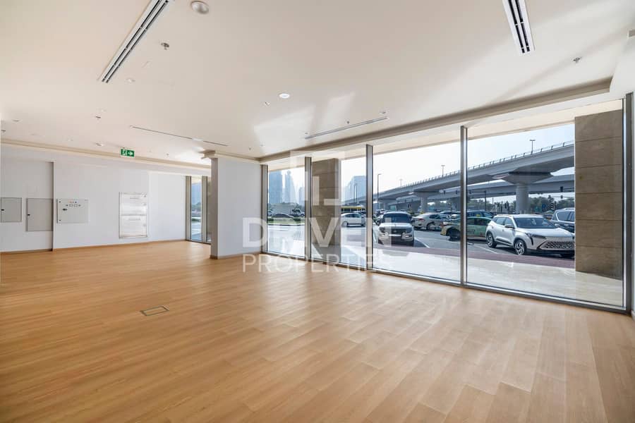 Prime Retail | Heavy Footfall | Main Road View Prime Retail | Heavy Footfall | Main Road View