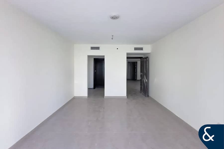 1 Bedroom | New Building | Skyline View - Image 7