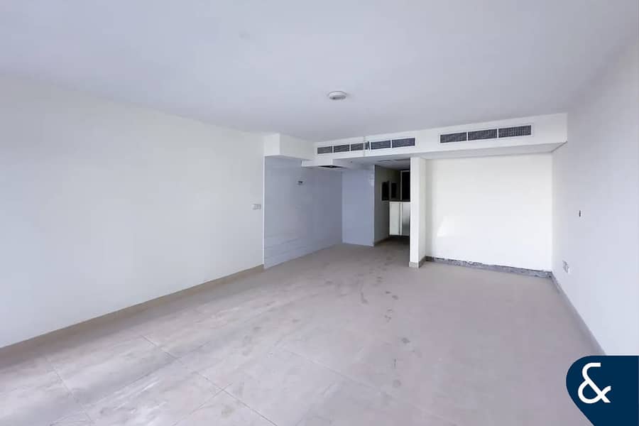 1 Bedroom | New Building | Skyline View - Image 9