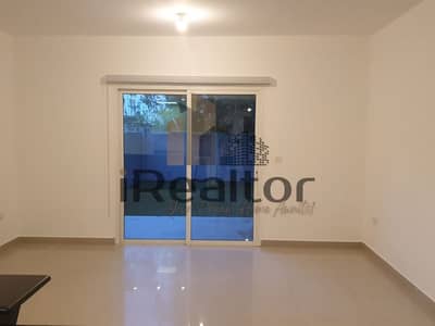 2 Schlafzimmer Villa zum zum Verkauf in Al Reef, Abu Dhabi - bf30b059-4f7c-4acd-b531-eb643e00597a. jpg 2 Schlafzimmer Villa zum zum Verkauf in Al Reef, Abu Dhabi - bf30b059-4f7c-4acd-b531-eb643e00597a. jpg