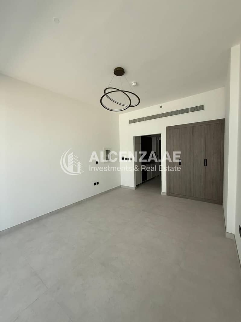 13 Avelon Boulevard122. jpeg