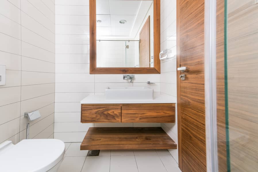 4 2501_Bathroom2. jpg