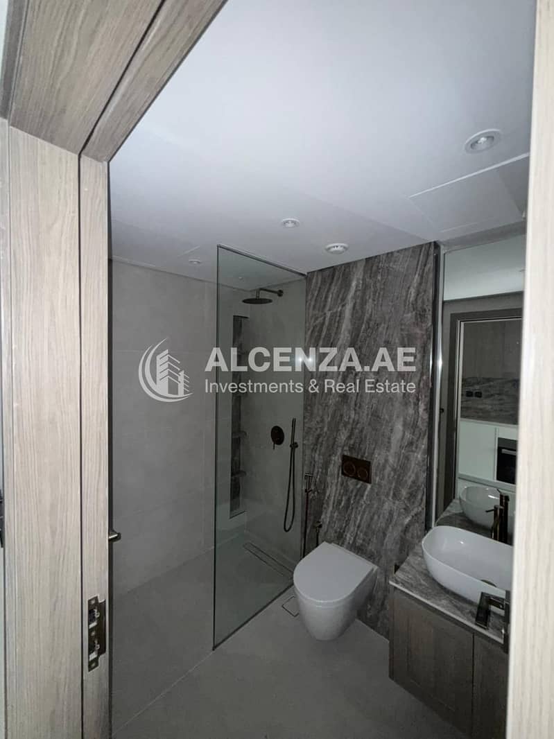 22 Avelon Boulevard11222. jpeg