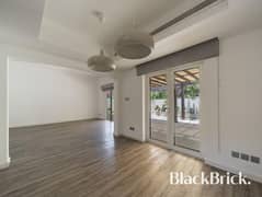 فیلا في زلال 1،زلال،البحيرات 3 غرف 325000 درهم - 15181526
