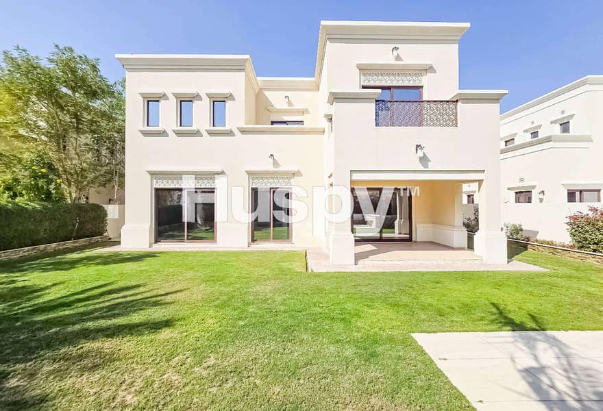 Vacant | Private Garden | Close to Pool Vacant | Private Garden | Close to Pool