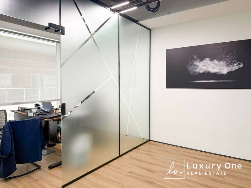 8 Office-6. jpg