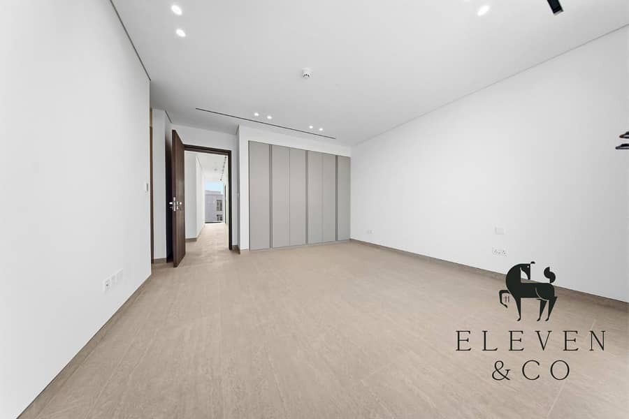 Waterfront Views | Fully Landscaped | Exclusive - Image 17