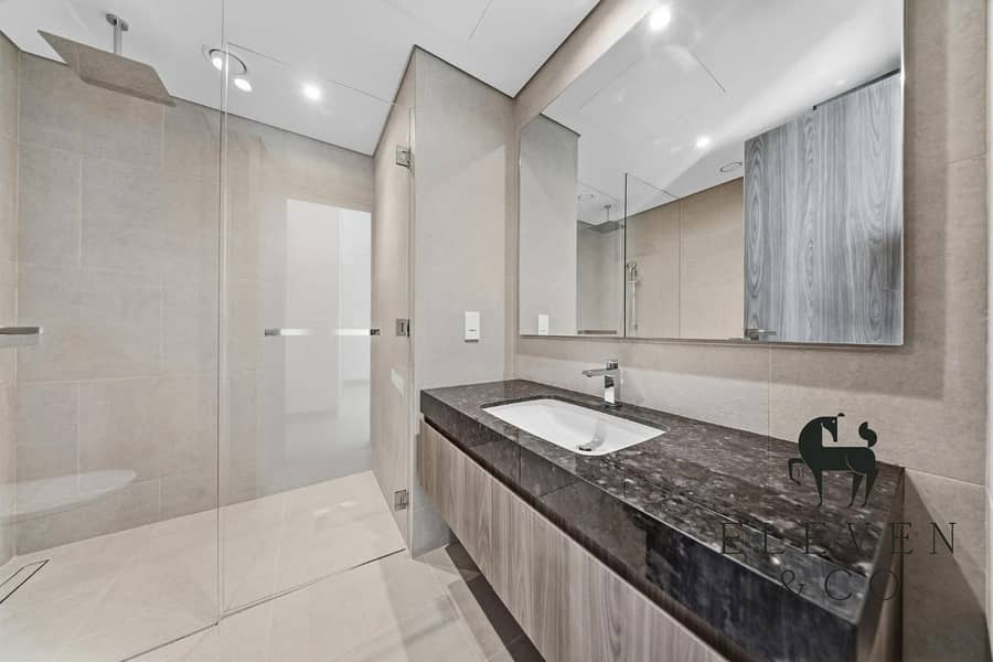 Waterfront Views | Fully Landscaped | Exclusive - Image 22