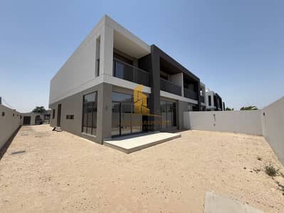 5 Bedroom Villa for Sale in Dubai South, Dubai - VACANT | ON BEACHFRONT | MOTIVATED SELLER