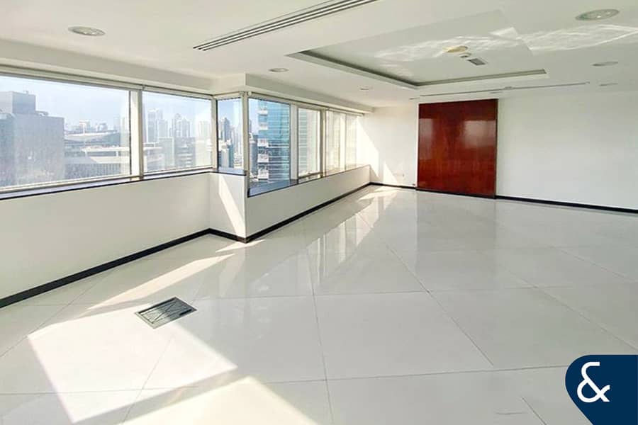 Fitted | High Floor | Incredible Views Fitted | High Floor | Incredible Views
