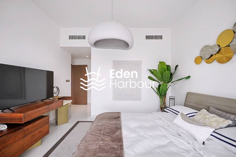 7 LLY01932. jpeg