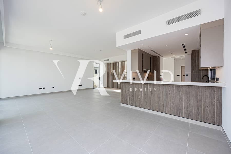 Single Row Villa | Padel Court | Large Plot - Image 5