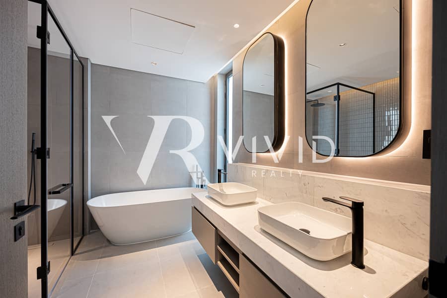 Single Row Villa | Padel Court | Large Plot - Image 23