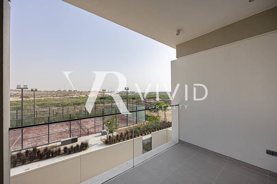 Single Row Villa | Padel Court | Large Plot - Image 27