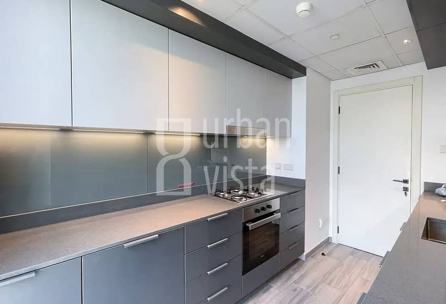 8 kitchen2. jpg