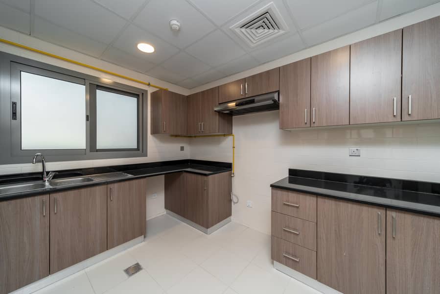 9 R7300662. jpg
