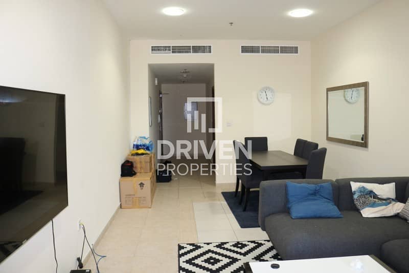 Well-kept and Bright Unit | Lovely Views
