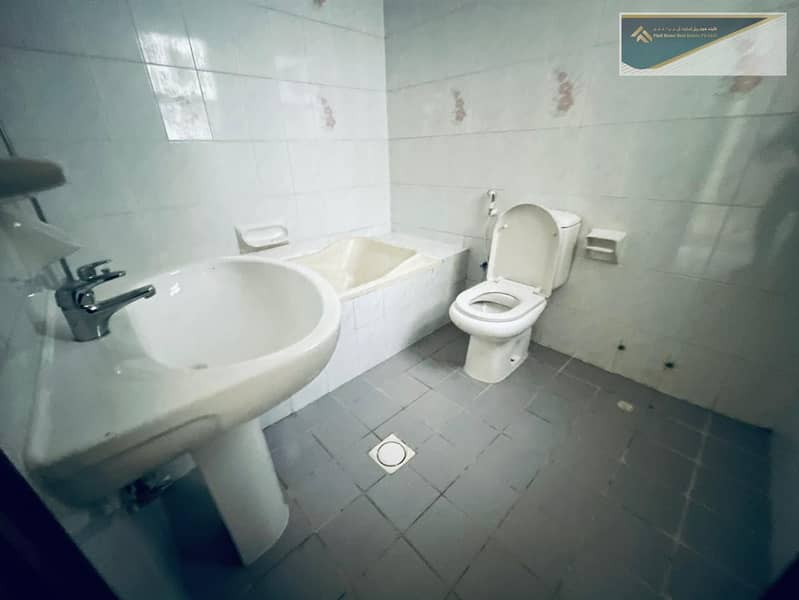 13 11947ddd-5423-4fda-8bc8-65654080284d. jpeg