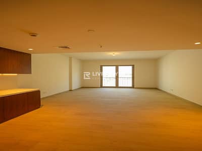 1 Slaapkamer Appartement te Huur in Jumeirah, Dubai - Appartement in Jumeirah，La Mer，Port de La Mer，La Rive，La Rive Tower 2, 1 slaapkamer, 120000 AED - 15185829