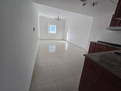 Studio zum zur Miete in Al Khan, Sharjah - WhatsApp Image 2026-05-11 at 5.41. 26 PM (1). jpeg