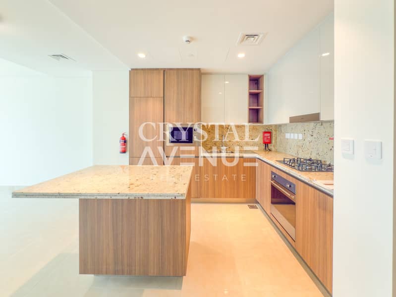 Bright & Well Maintained 1BR | Spacious Balcony | Mid-level floor - Image 4