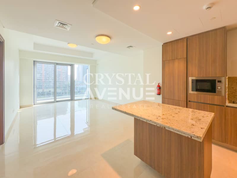 Bright & Well Maintained 1BR | Spacious Balcony | Mid-level floor - Image 2
