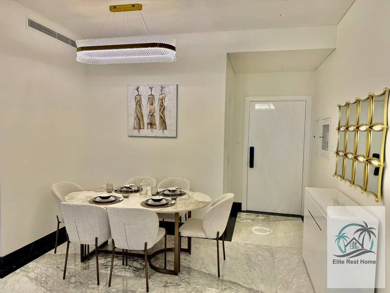 Exclusive Waterfront Home in Business Bay - Image 18