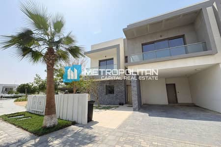 4 Bedroom Townhouse for Rent in Yas Island, Abu Dhabi - Duplex 4BR w/ Maid| Single Row Corner| Vacant Unit