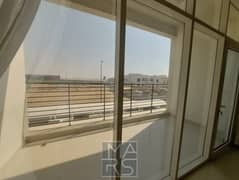 **فيلا 5 غرف نوم + غرفة خادمة | موقف سيارات | تشطيب سوبر ديلوكس | موقع مميز في الطي | إطلالة جميلة | مناسبة لسكن الموظفين التنفيذيين**