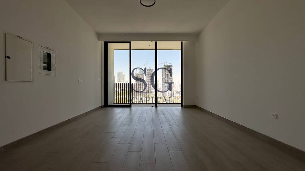 Elegant 1BR Retreat | Luxury Living | Vibrant Unit