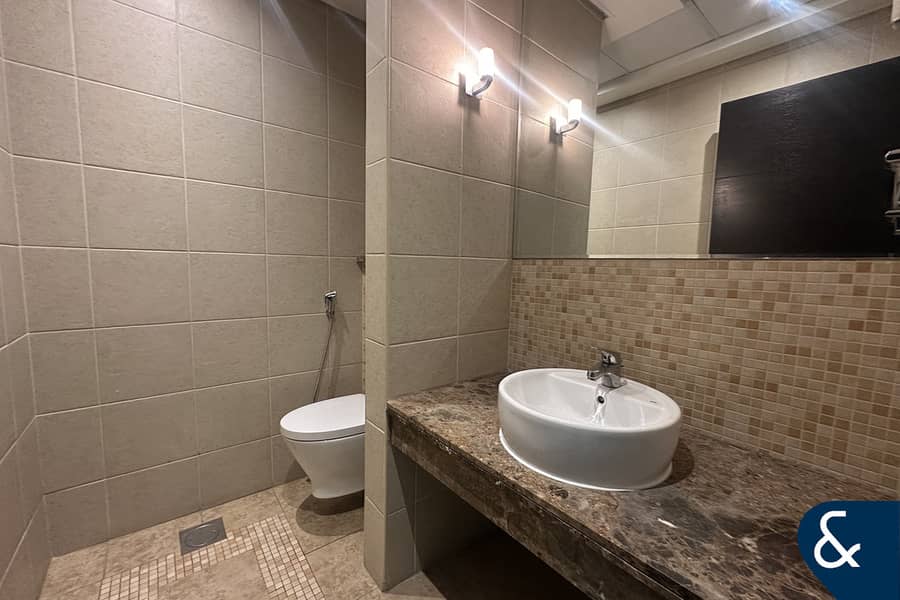 3 Bed Large | Huge Plot | Available July