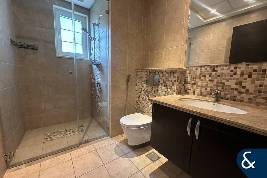3 Bed Large | Huge Plot | Available July - Image 9