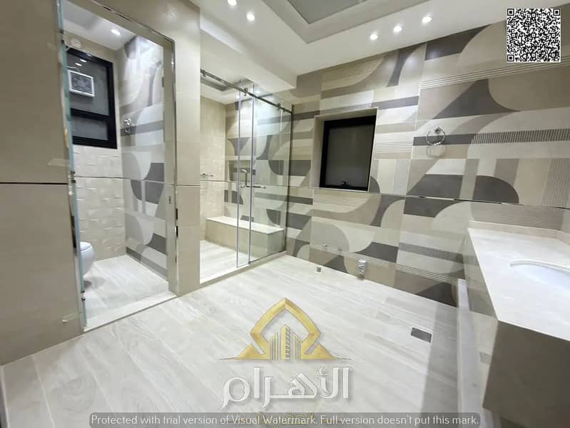 28 821259888-1066x800. webp