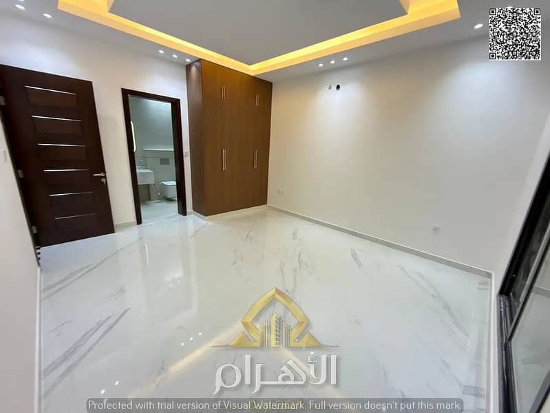 35 821259900-1066x800. webp