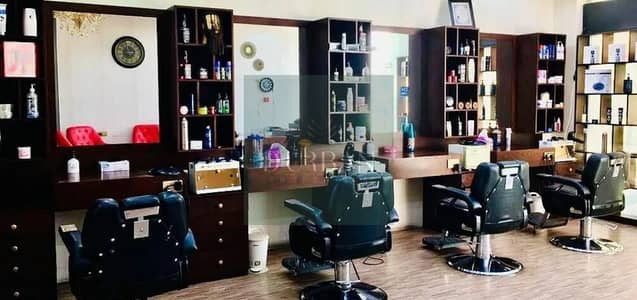 Shop for Rent in Al Karama, Dubai - Dubais-Top-Haircut-Salons-for-Men. jpg Shop for Rent in Al Karama, Dubai - Dubais-Top-Haircut-Salons-for-Men. jpg