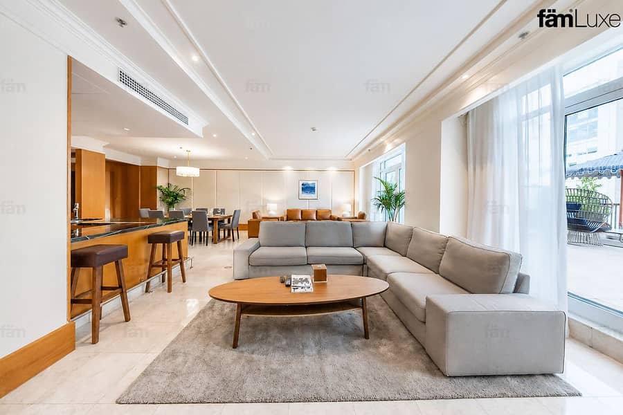 Luxury DIFC Apartment With Huge Terrace Luxury DIFC Apartment With Huge Terrace