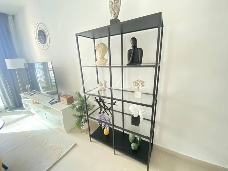 4 images image img