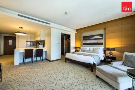 Studio for Rent in Downtown Dubai, Dubai - Spacious APT, Burj Khalifa View, Near Metro!