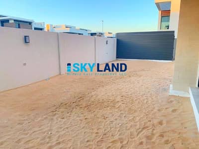 Big Plot | Private Entrance | Maid+Driver | Huge Garden Big Plot | Private Entrance | Maid+Driver | Huge Garden