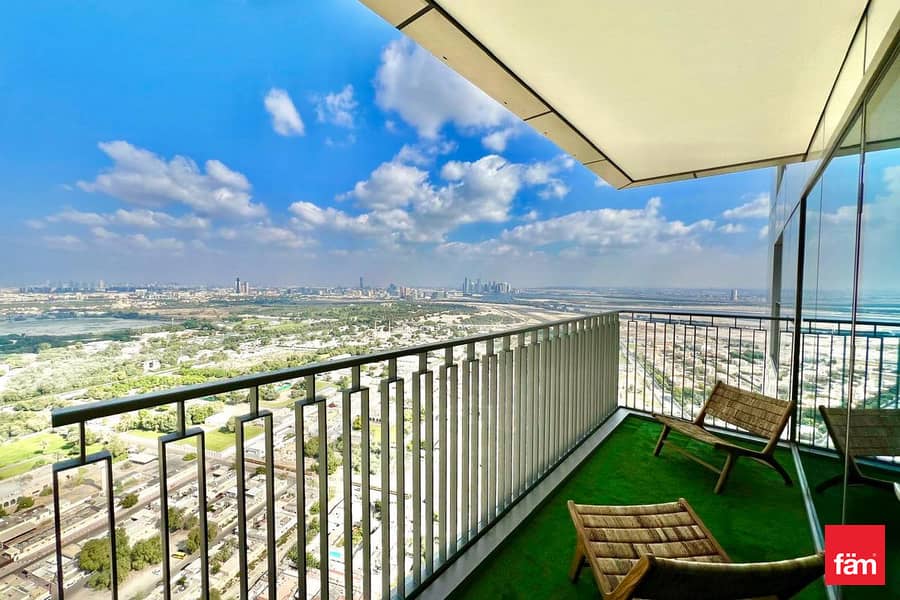 Bright Residence | Vacant | Prime Downtown Living Bright Residence | Vacant | Prime Downtown Living