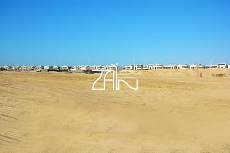 Lovely Standard Plot in West Yas Close to the Sea Lovely Standard Plot in West Yas Close to the Sea