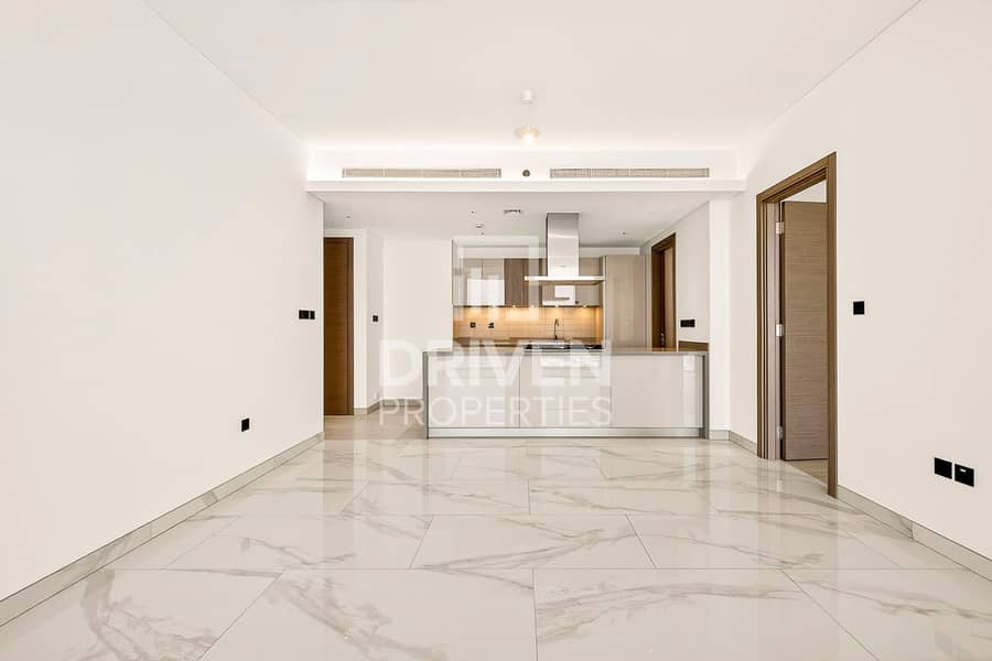 Brand New Unit | Burj Khalifa View | Best Location - Image 3