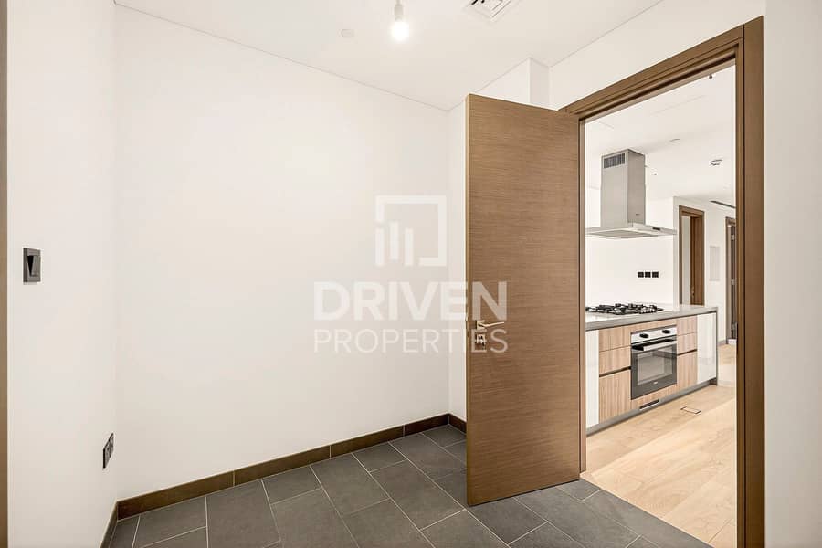 Brand New Unit | Burj Khalifa View | Best Location - Image 6