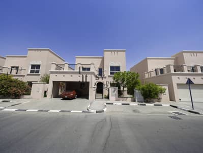 3 habitaciones Villa para en Venta en Nad Al Sheba, Dubai - Villa en Nad Al Sheba,Nad Al Sheba 3,Nad Al Sheba Villas, 3 dormitorios, 5500000 AED - 15200782 3 habitaciones Villa para en Venta en Nad Al Sheba, Dubai - Villa en Nad Al Sheba,Nad Al Sheba 3,Nad Al Sheba Villas, 3 dormitorios, 5500000 AED - 15200782