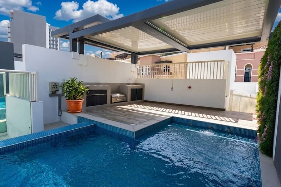 Upgraded | Vacant | Private Pool & Elevator - Image 19