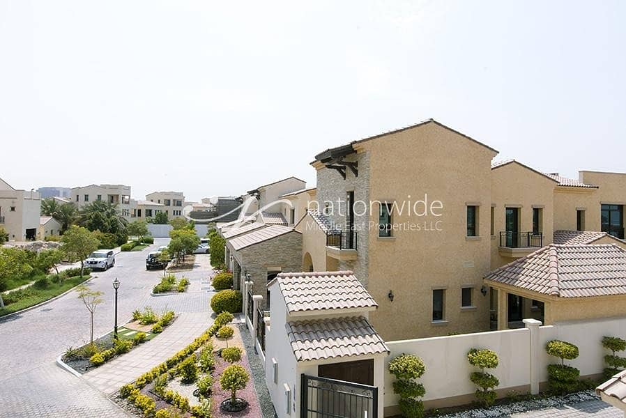 Exceptional 5 BR Townhouse in Bloom Gardens Exceptional 5 BR Townhouse in Bloom Gardens