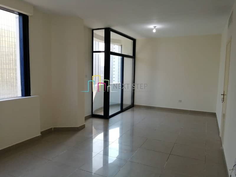 Bright & Big 2 BR Apartment with Balcony & Wardrobes